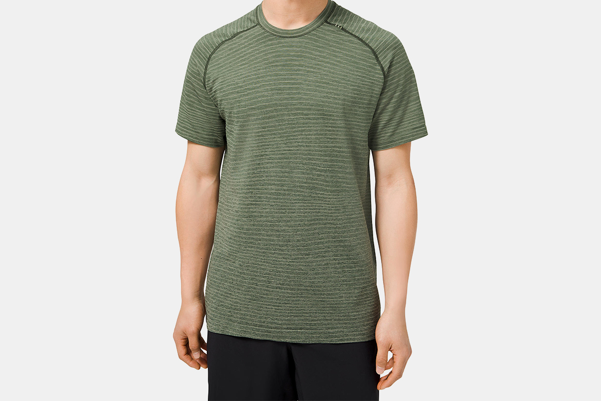 Lulu workout tee