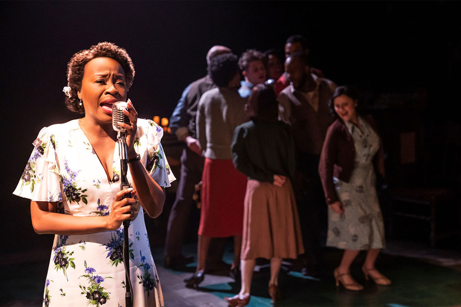 Jeannette Bayardelle and the Cast