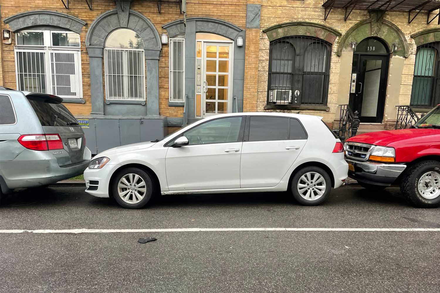 I, For One, Applaud the Superb Parallel-Parking Job the Internet Is Mad At