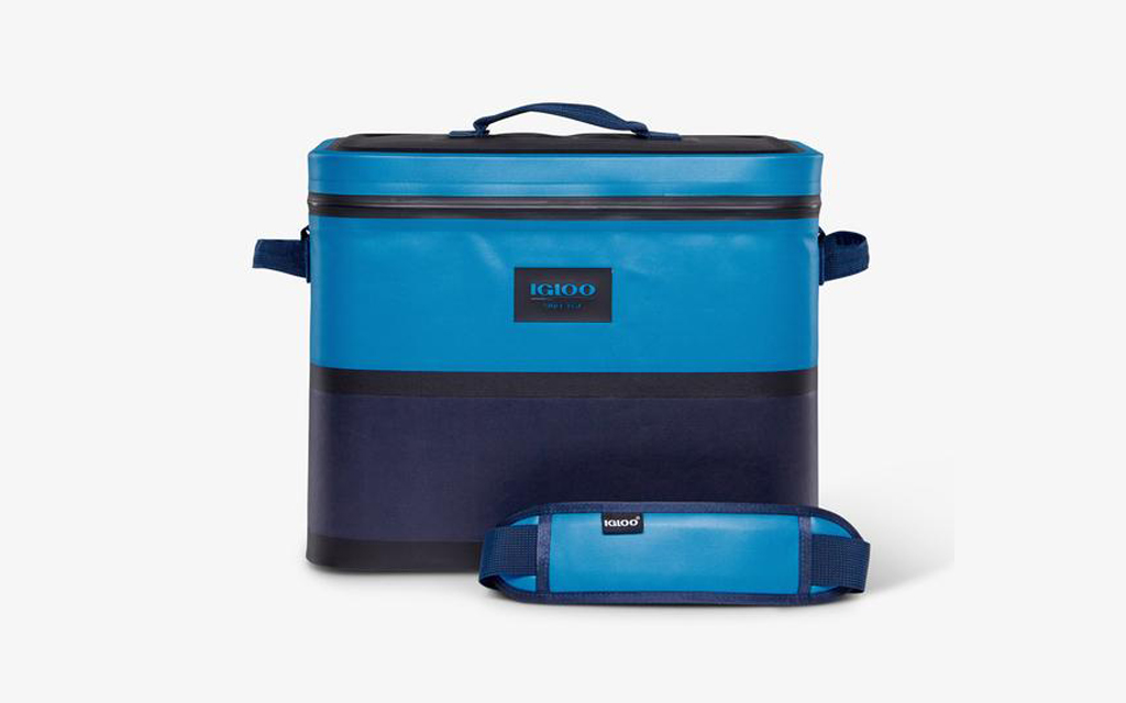 Reactor 30-Can Cooler Bag