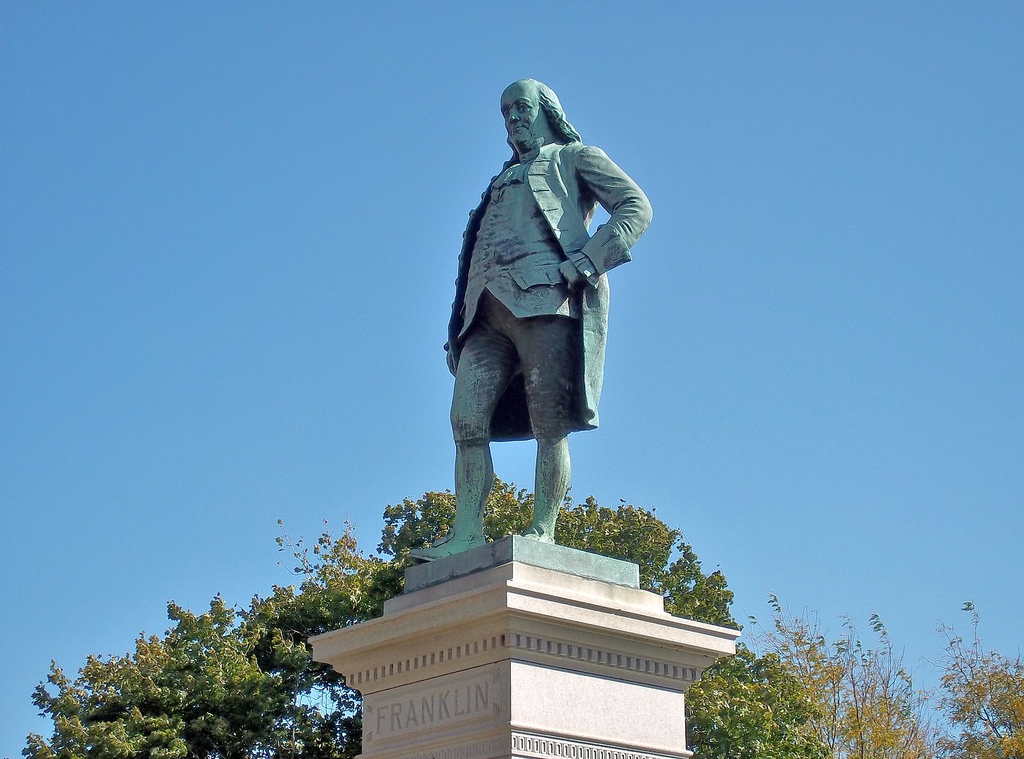 Benjamin Franklin statue