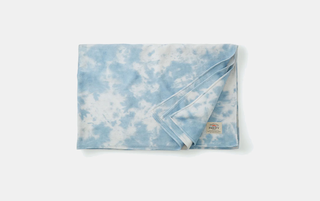 Faherty Tie-Dye Blanket