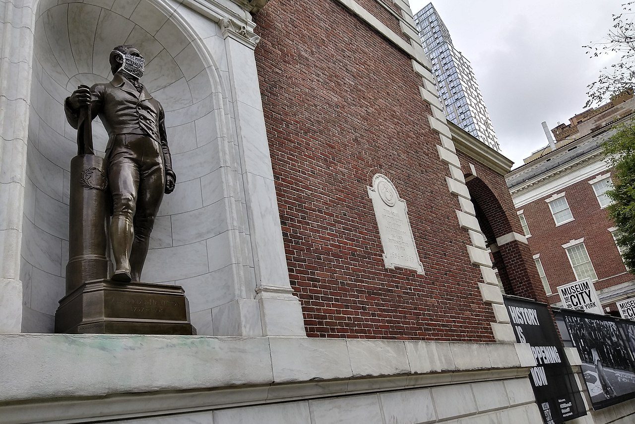 Alexander Hamilton statue