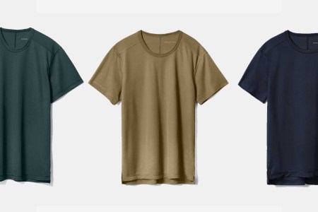 Deal: Everlane’s Performance Sport Tee Is 36% Off