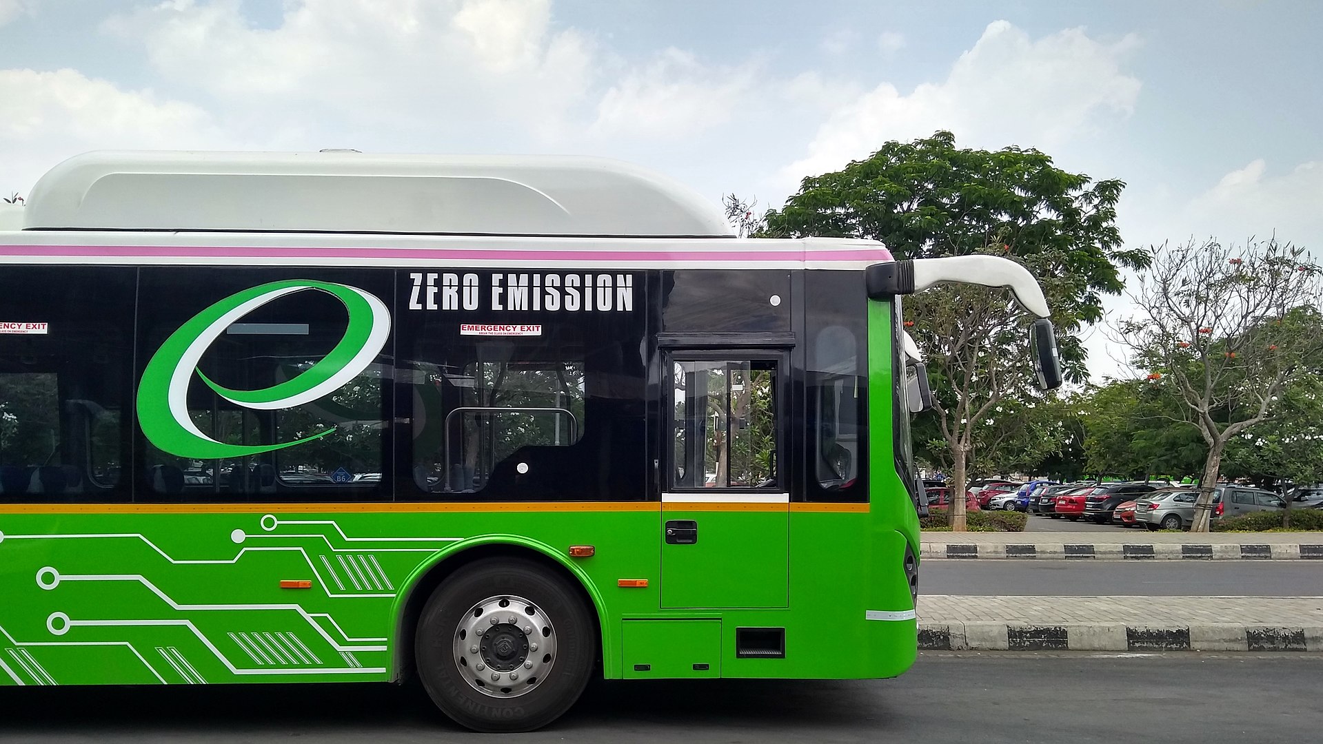 Electric bus