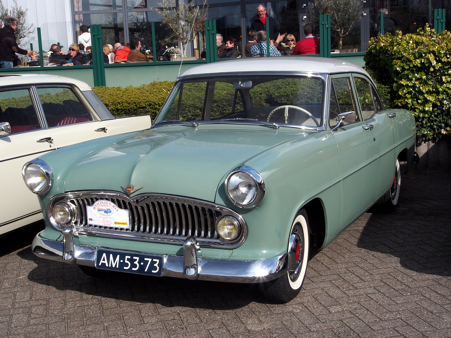 Simca Vedette