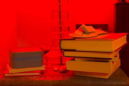 Losing Your Vision? Exposing Yourself to “Red Light” Each Morning Could Be a Remedy.