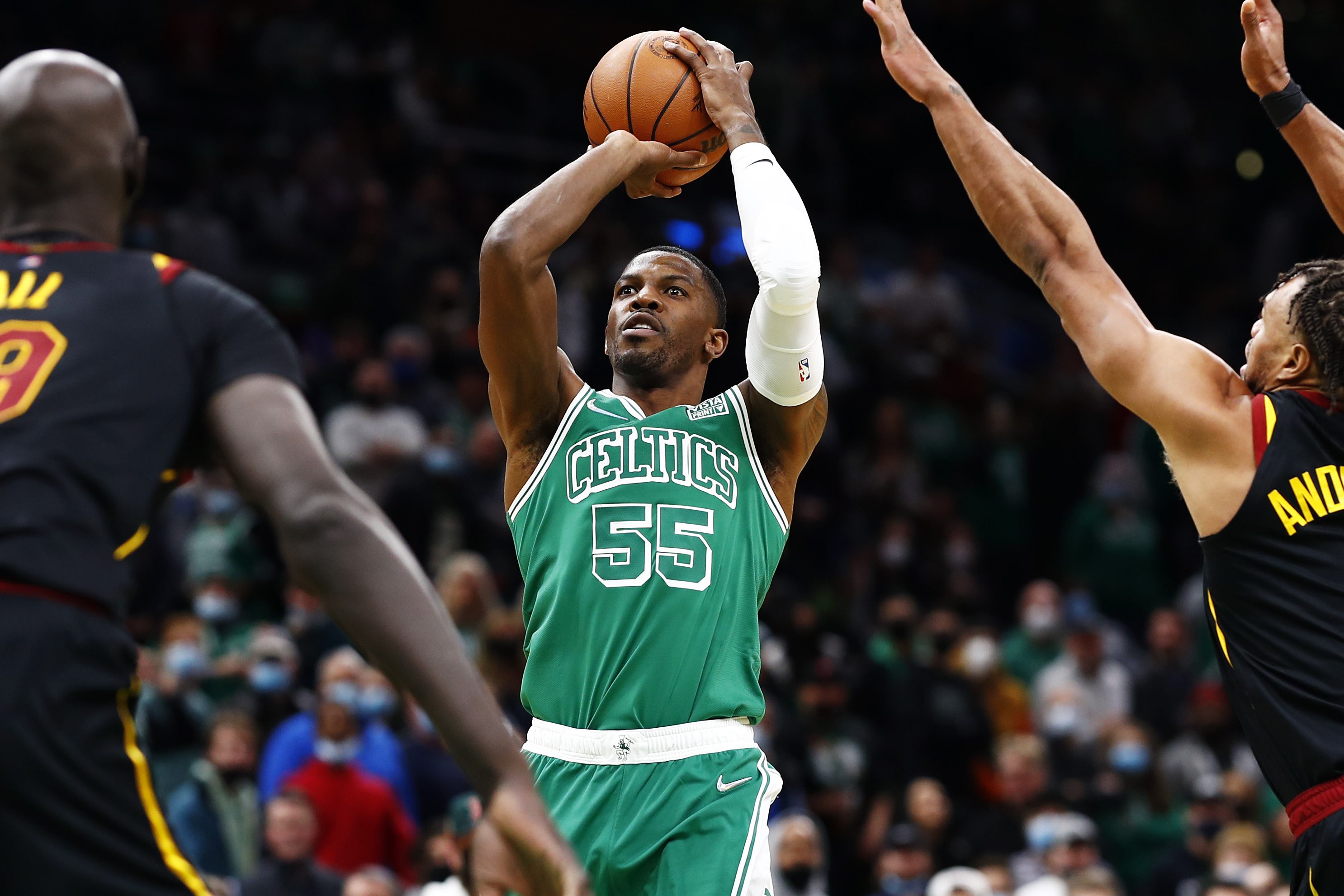 Joe Johnson of the Boston Celtics shoots during the fourth quarter against the Cleveland Cavaliers