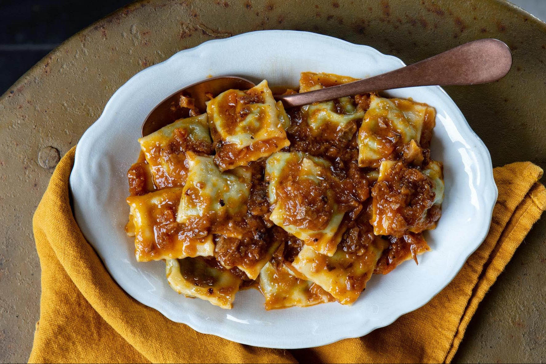The sauce from the Tócco can be used to dress other dishes