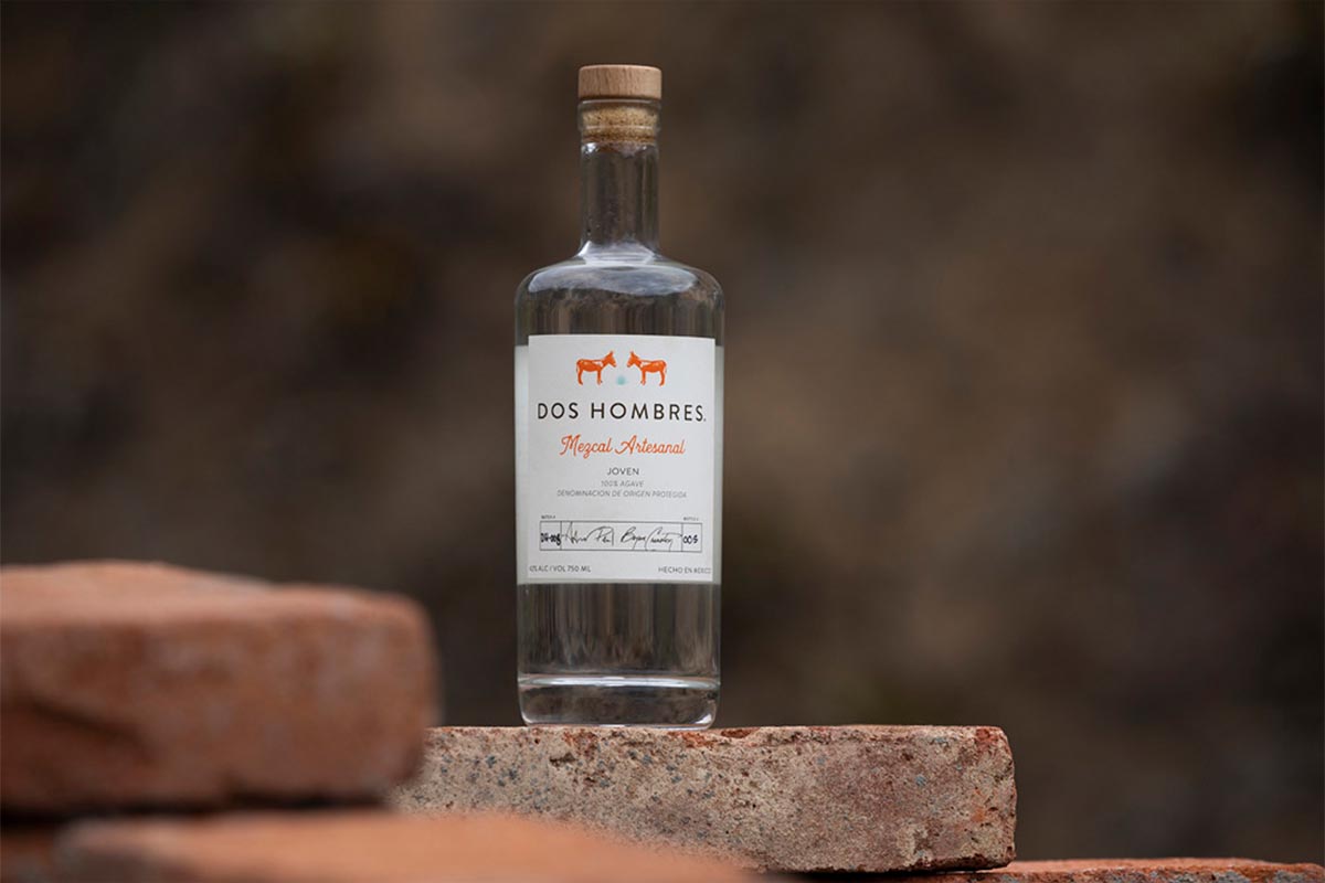 A Dos Hombres mezcal bottle