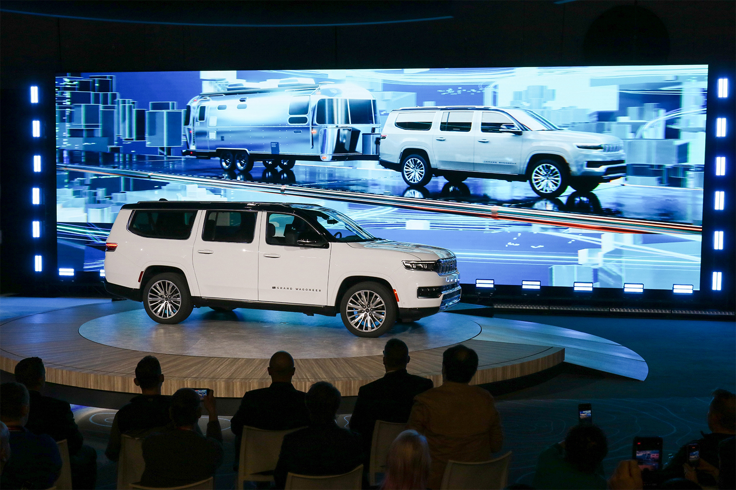 2023 Jeep Wagoneer L and Grand Wagoneer L