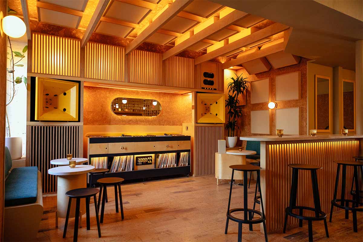 This Is the Rare NYC Bar Built for Great Conversation