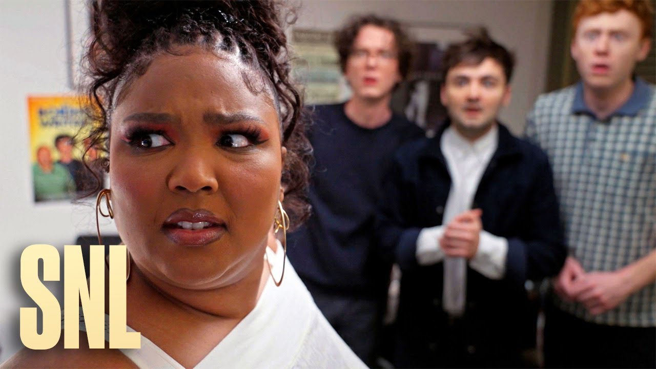 Lizzo on "SNL"