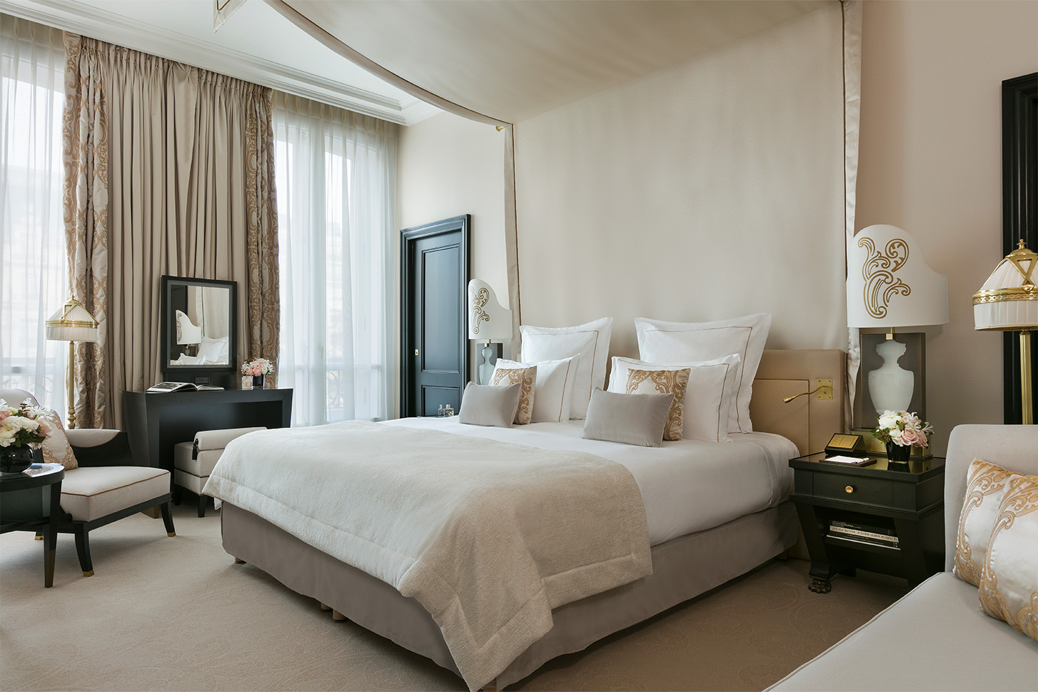 Hôtel Barrière Le Fouquets Suit Signature George V