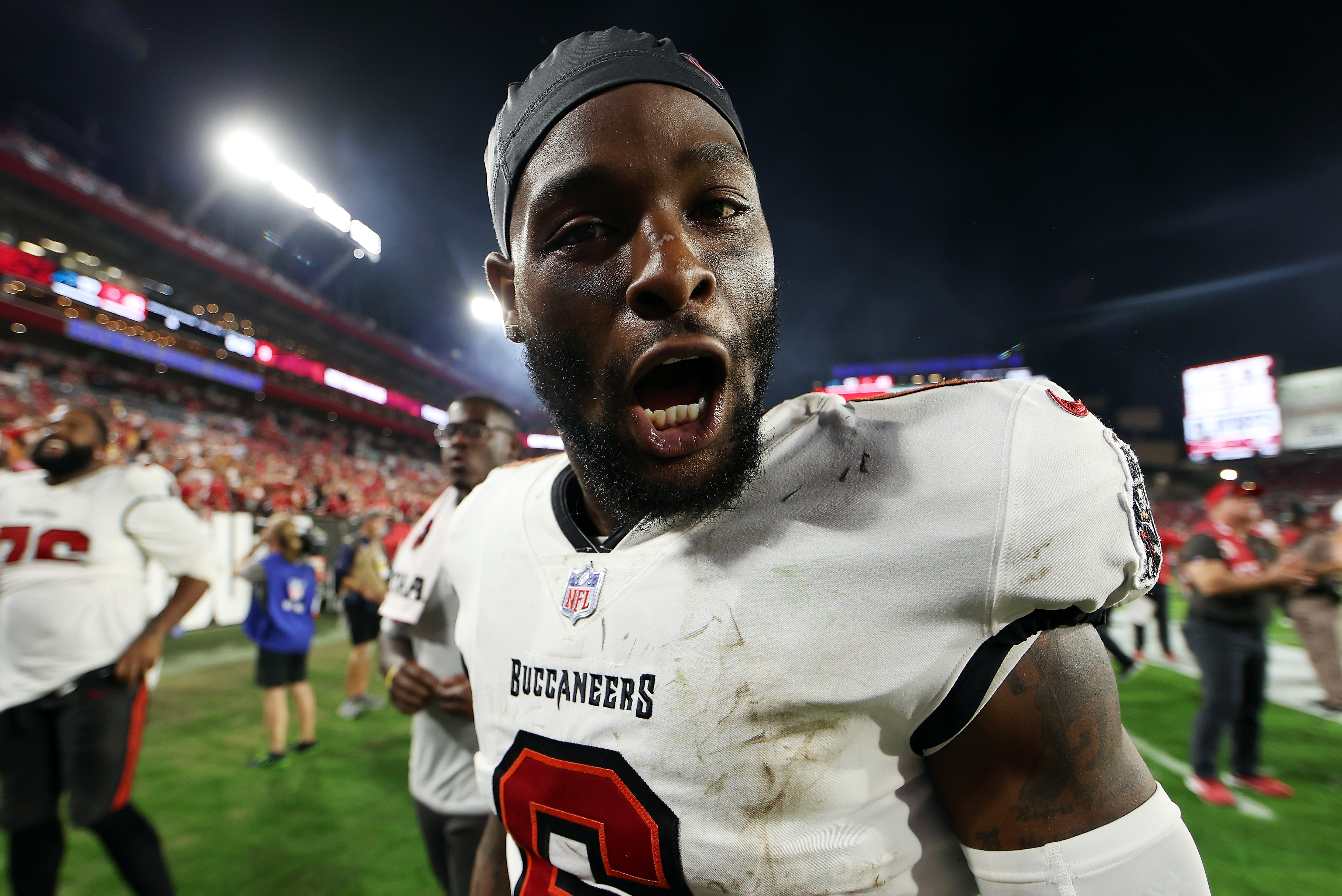 Le'Veon Bell walks off the field after a game at Raymond James Stadium