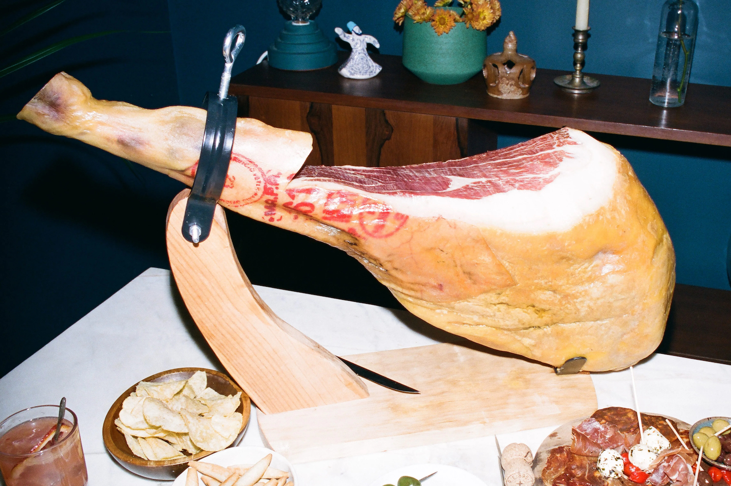 Mercado’s leg of jamón really ties the table together.