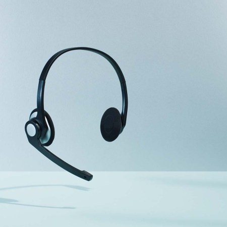 Floating headset