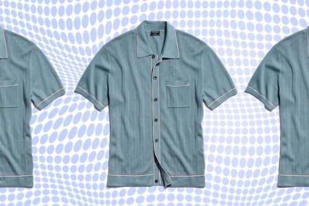 A knit sweater polo from Todd Snyder that was worn by Miles Teller of "Top Gun" on "Late Night With Seth Meyers"