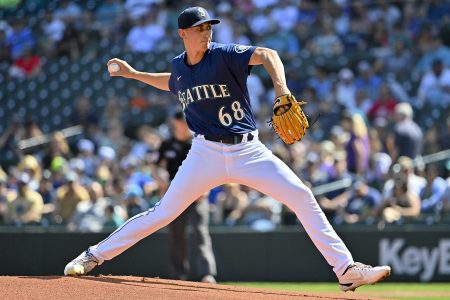 George Kirby of the Mariners throws a strike.