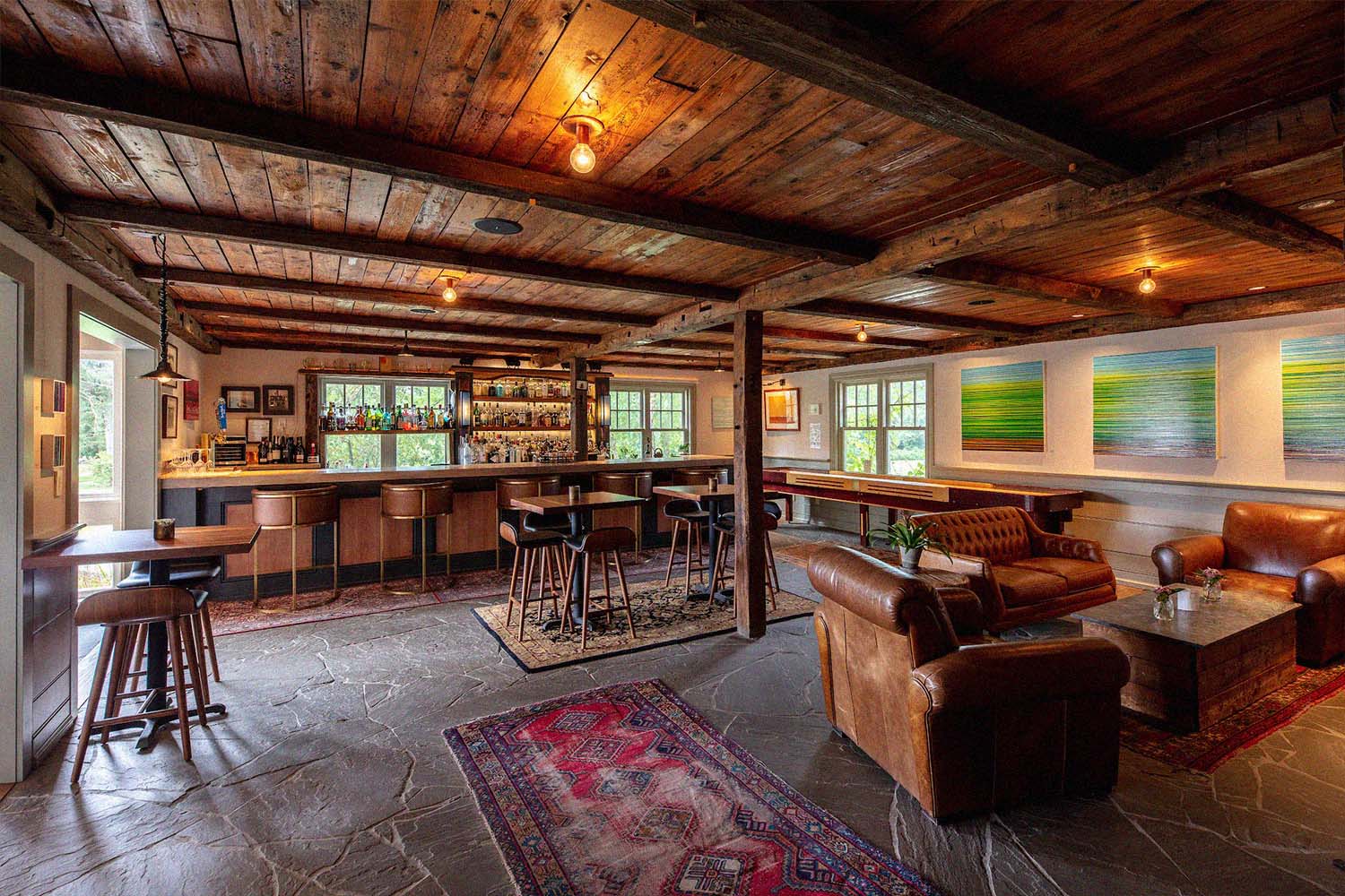 Maggie's Tavern