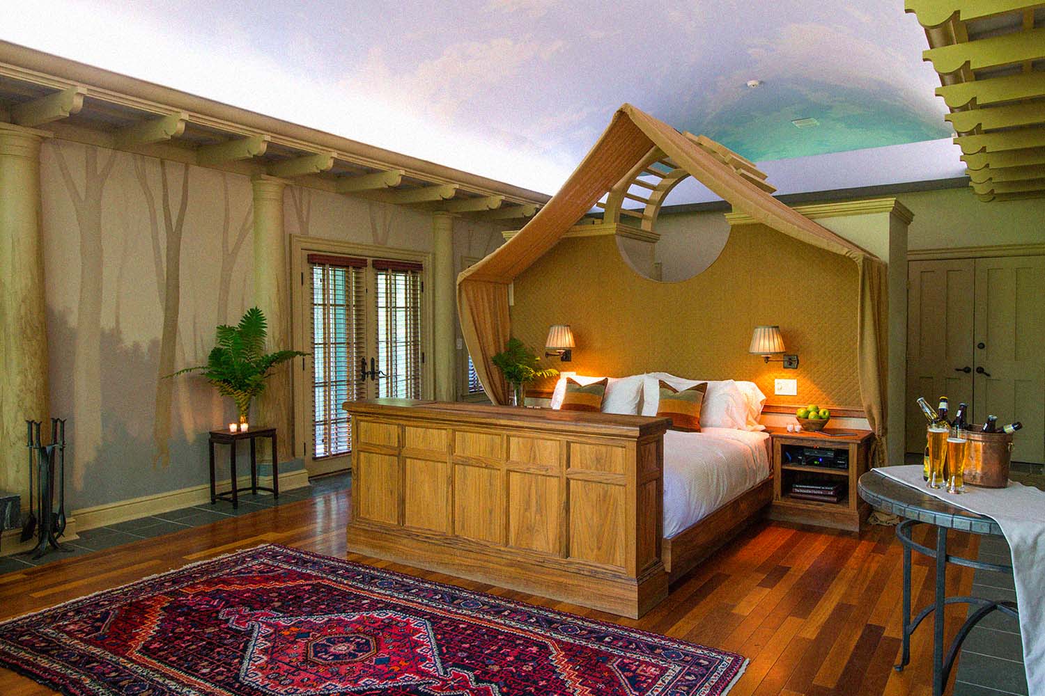 A guest room