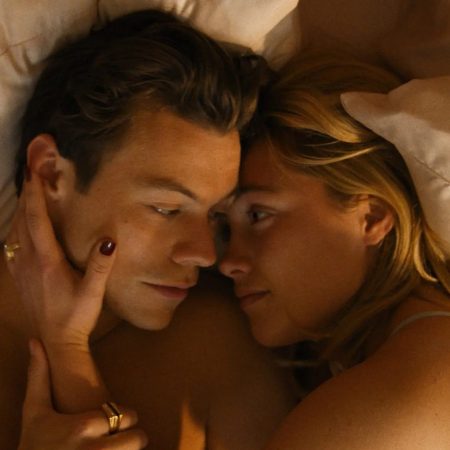 Harry Styles and Florence Pugh in "Don't Worry Darling"