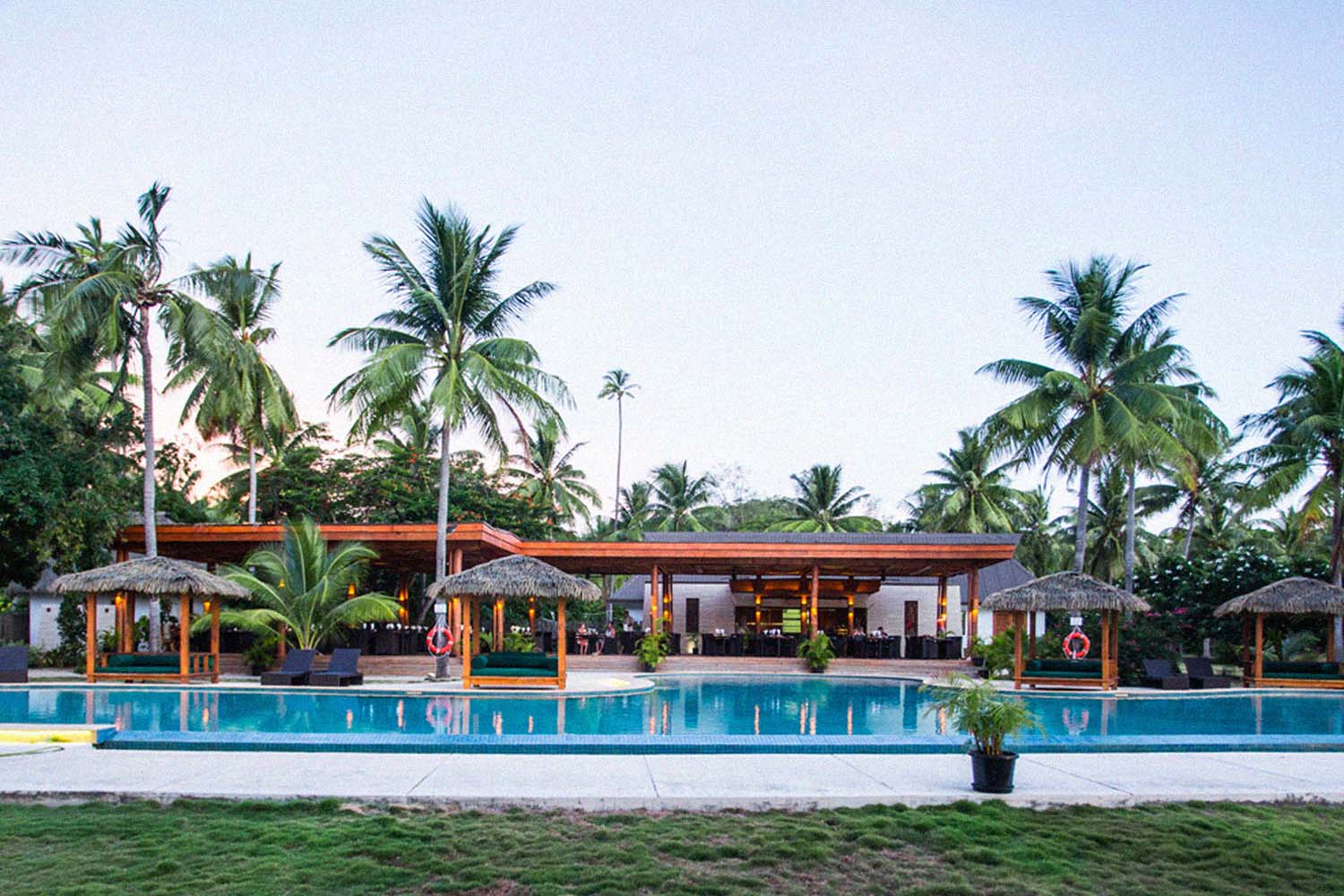 Lomani Island Resort