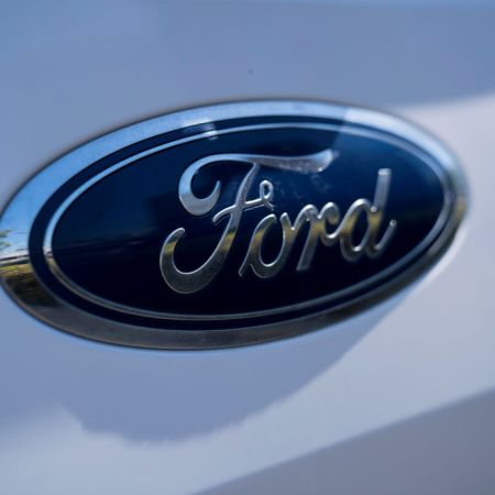 Ford badge