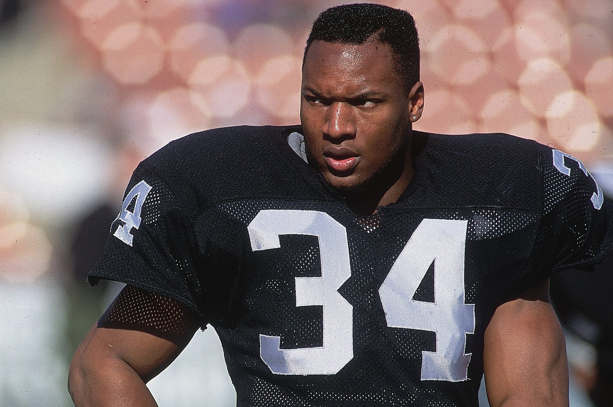 Former Los Angeles Raider Bo Jackson at a game in 1991.