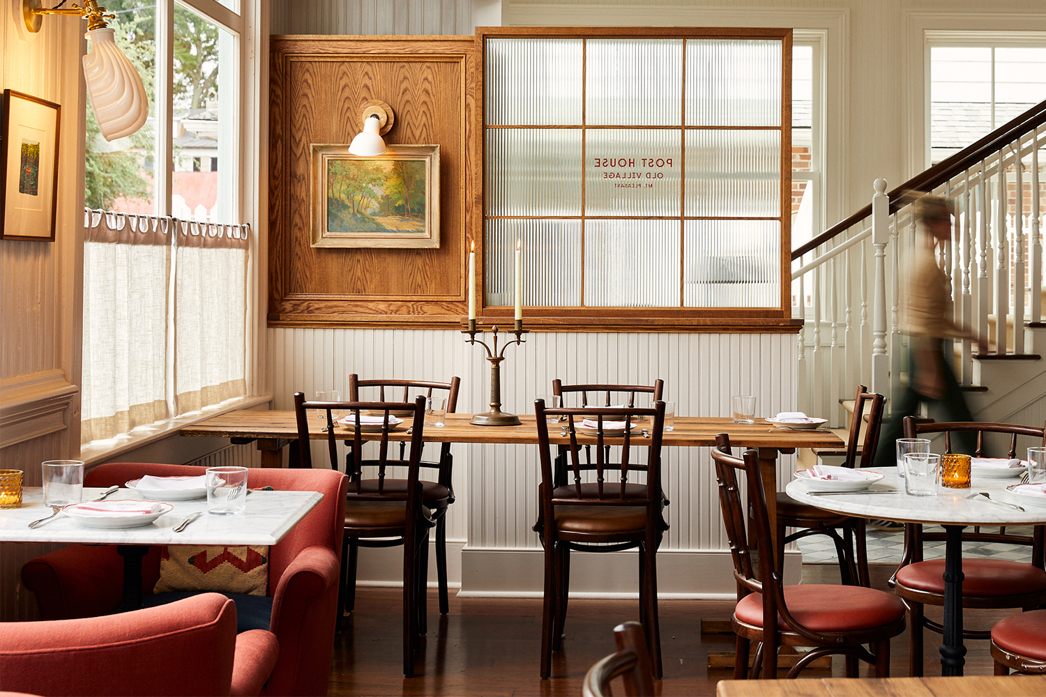 Tables and chairs at Post House Restaurant and Inn in Mount Pleasant, South Carolina across the bridge from Charleston
