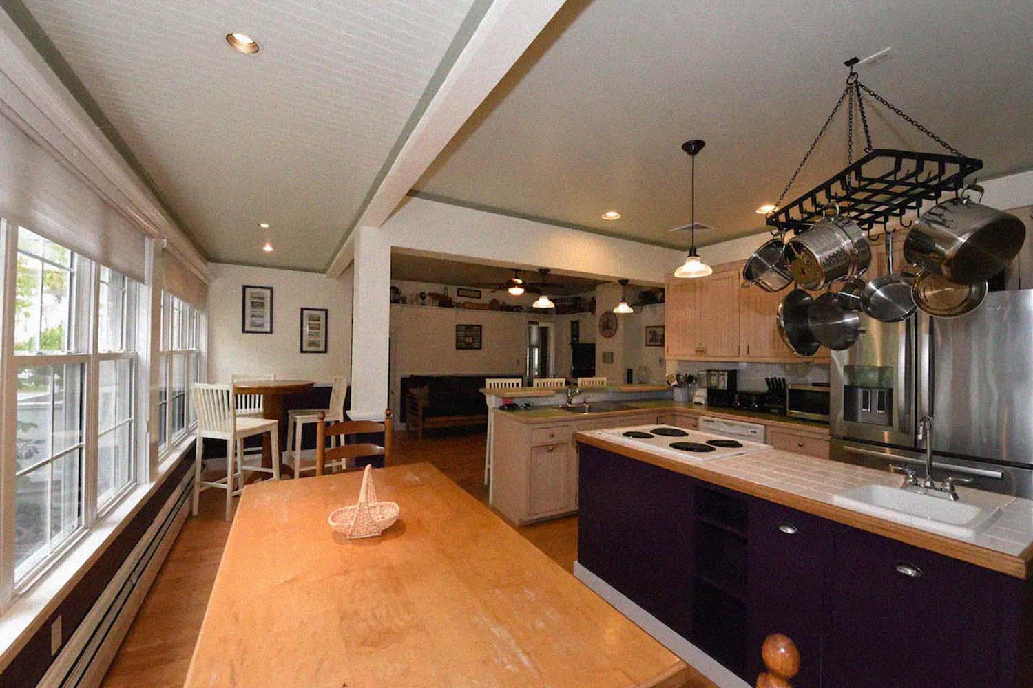 Charming five bedroom Beach house in Old Orchard Beach