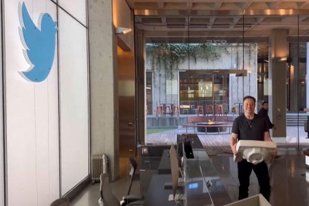 Is Elon Musk Spreading Himself Too Thin?