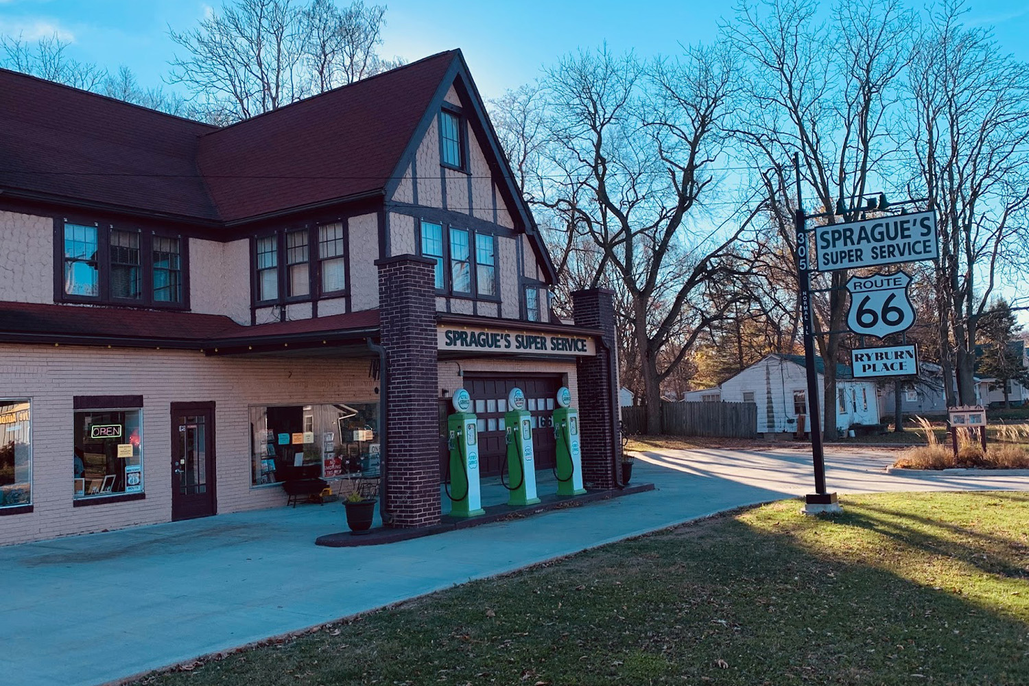 Sprague’s Super Station, Normal, IL on Route 66