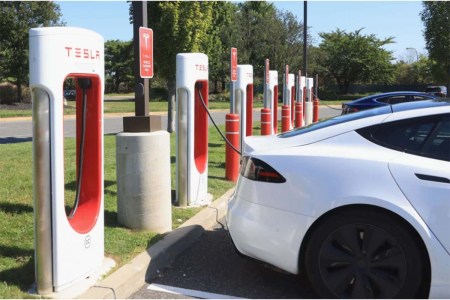 Tesla Announced Multiple Recalls Affecting Over 350,000 Vehicles This Weekend
