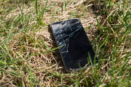 Kids Inherited Smartphones. Now They’re Getting Rid of Them.