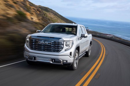 Review: The GMC Sierra Denali Ultimate Is a Triumphant Truck Do-Over
