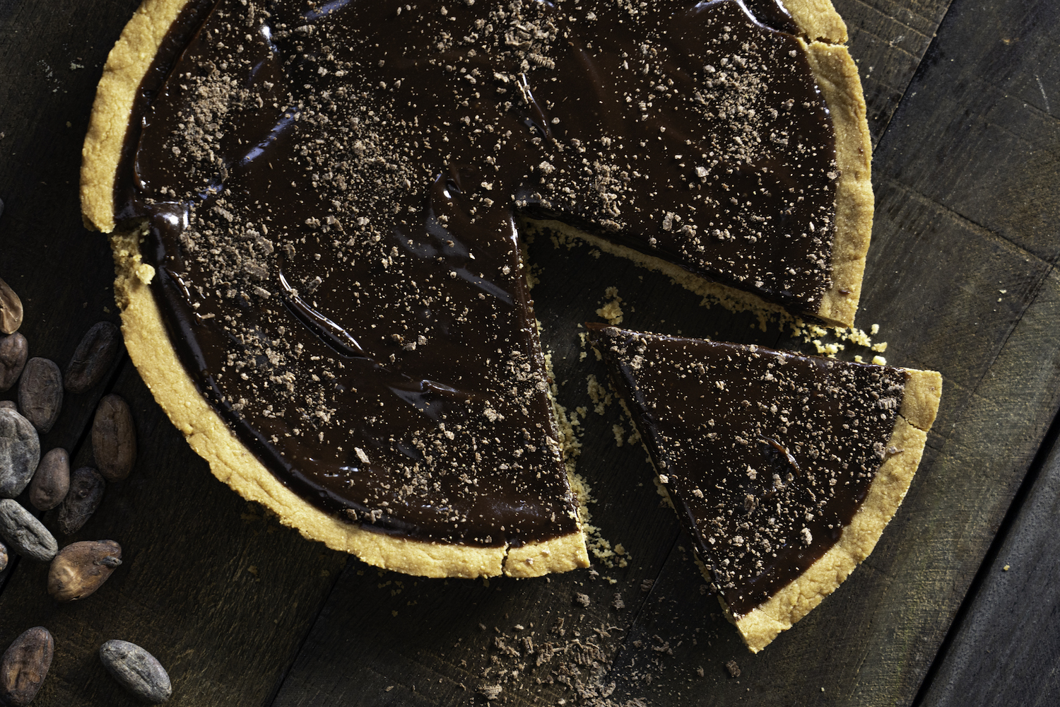 boozy desserts chocolate whiskey pie on a wooden table