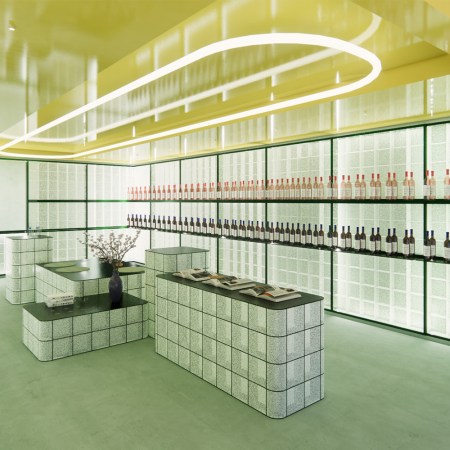 Boisson Beverly Hills, a non-alcoholic bottle shop. We got some recommendations from Boisson founder Nick Bodkins about what to drink this Dry January.