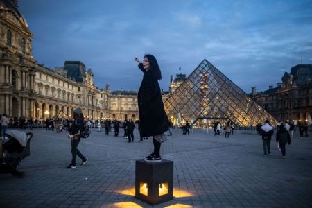 Intentionally Smaller Crowds Are Coming to the Louvre