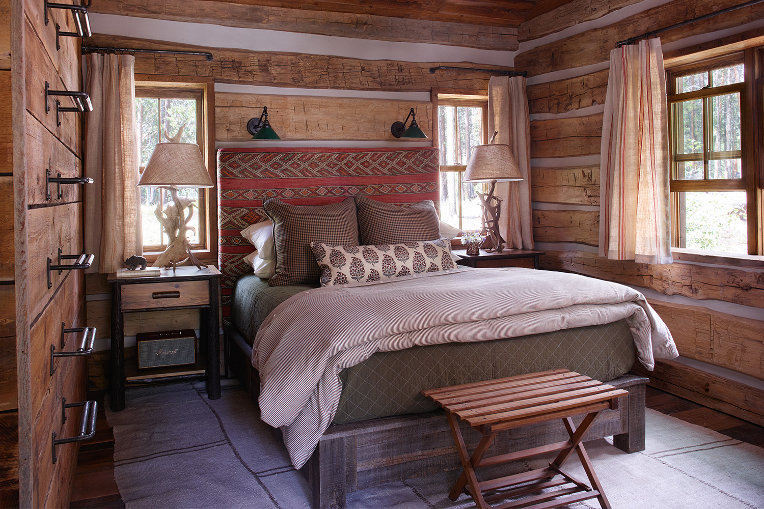 Bedroom at the Taylor River Lodge
