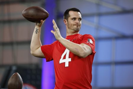 Derek Carr Won’t Be a Hall-of-Fame QB With the Jets or Any Other NFL Team