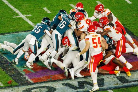 Jalen Hurts runs a QB sneak during Super Bowl LVII.