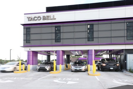 Charging and Chalupas: Fast Food Chains Begin to Offer EV Power