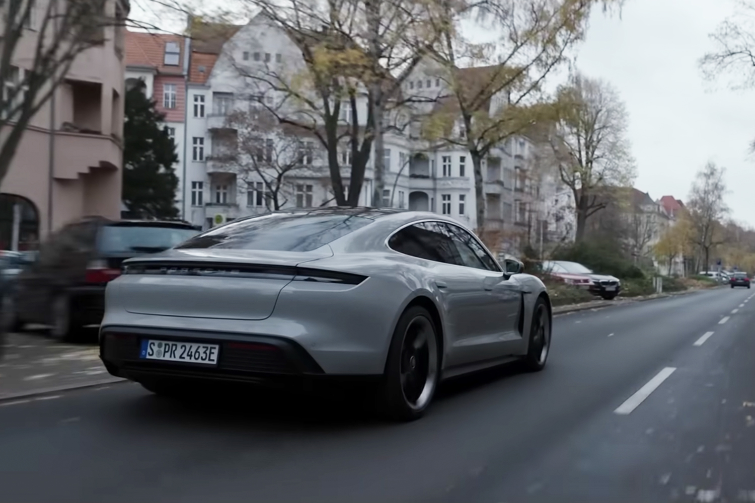 Electric Porsche Taycan in Tár