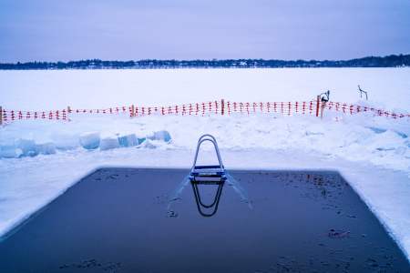 Is a Cold Shower Ever as Effective as a Cold Plunge?