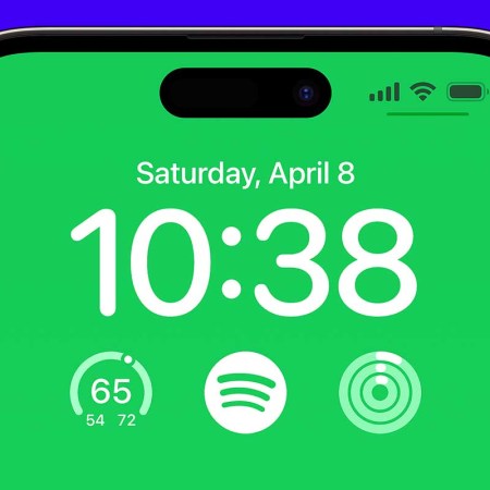 Spotify on the iPhone Lock Screen, a new feature