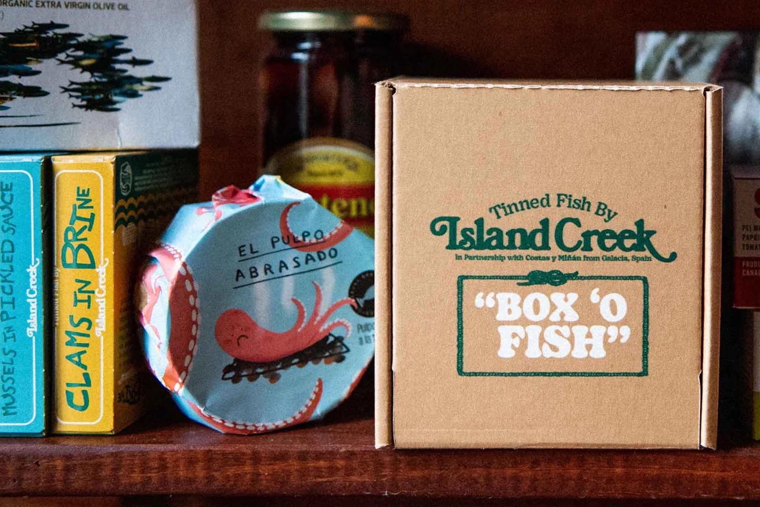 a ICO x Mariscadora Variety Pack on a wooden desk