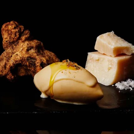 Byakuya, the world's most expensive ice cream, which is made by Cellato in Japan