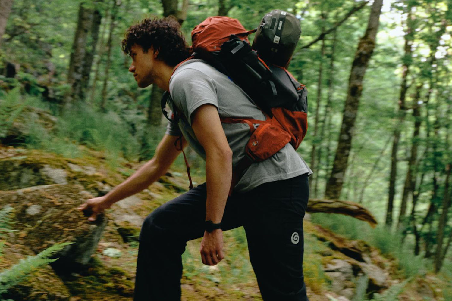 A model wearing ostrya gear hiking