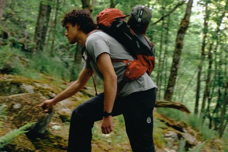 A model wearing ostrya gear hiking